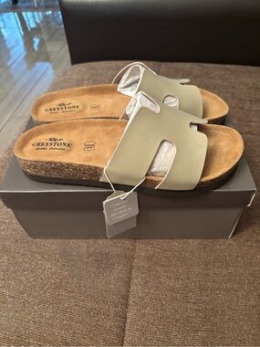 Greystone women’s taupe Slide Sandals